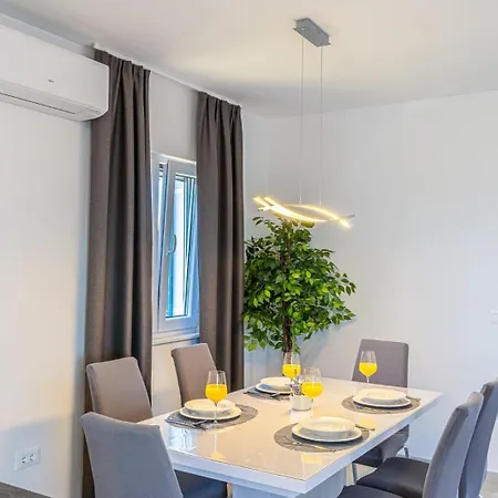 Nikol Appartement Trogir