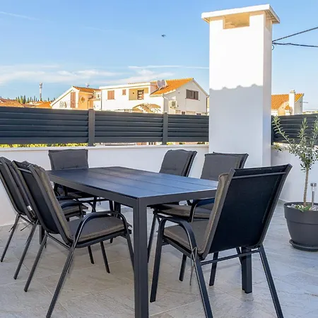 Nikol Appartement Trogir